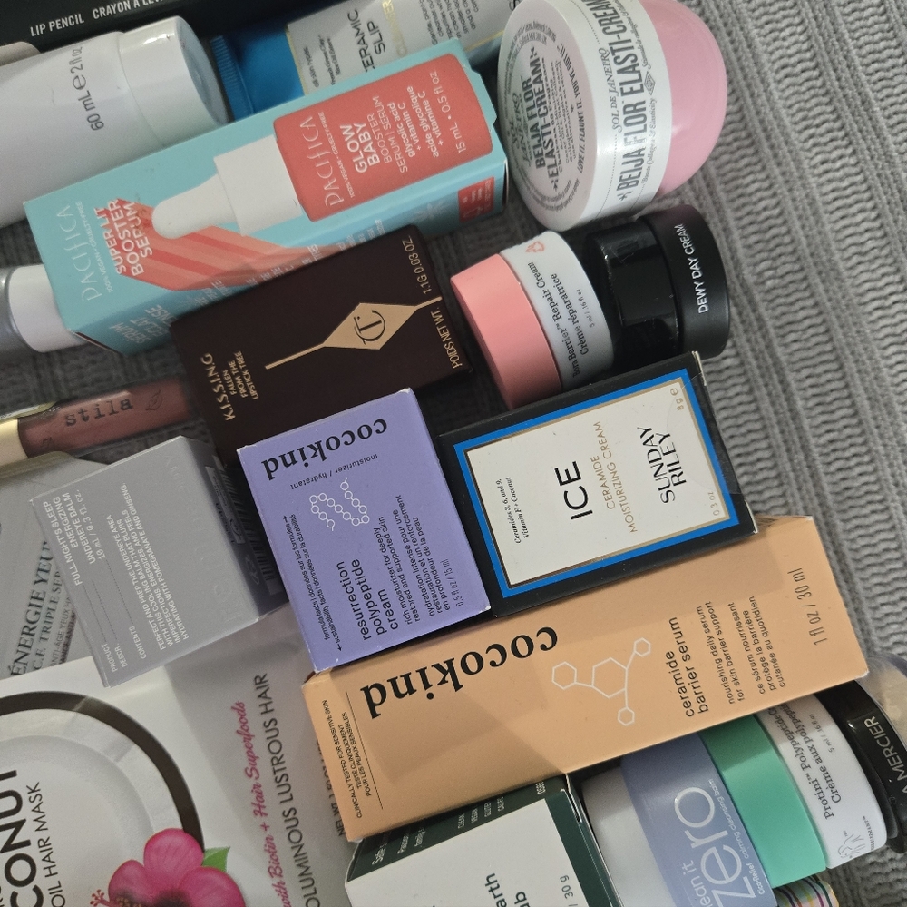 Huge Makeup & Skincare Bundle - Picture 7 of 8